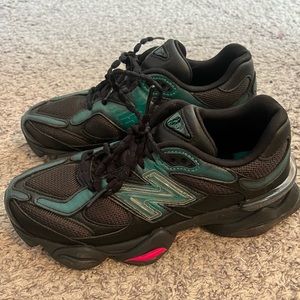 New Balance x Mowalola x 9060 'Burglarwear - Green' Size 7.0 (5.5 see notes)